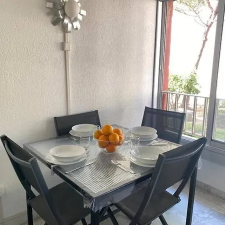 Apartment Le Petit Port